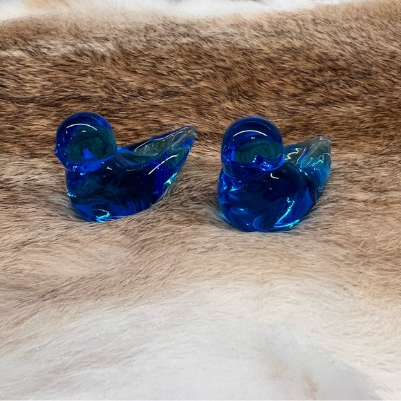 Vintage Bluebird of Happiness Glass Blue Art Bird Signed 2001 Leoward Set of 3 - Picture 2 of 12